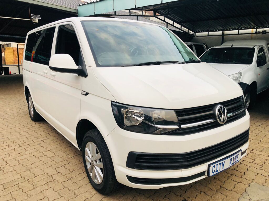 VOLKSWAGEN KOMBI