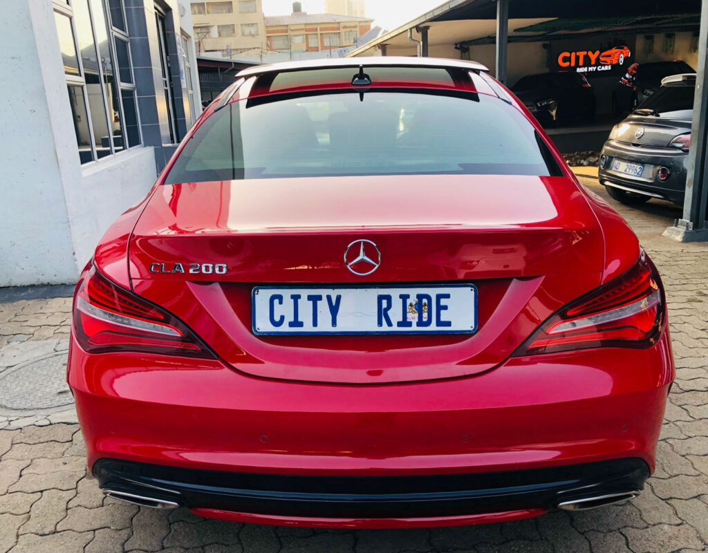 Mercedes Benz CLA200