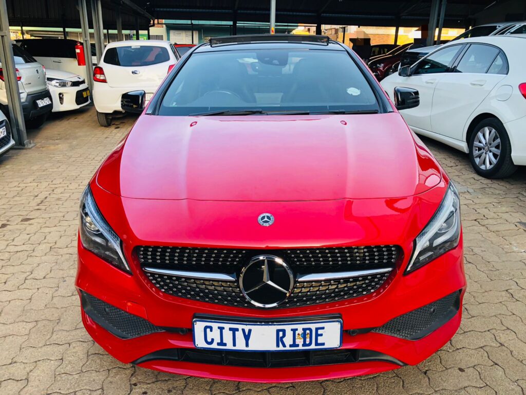 Mercedes Benz CLA200