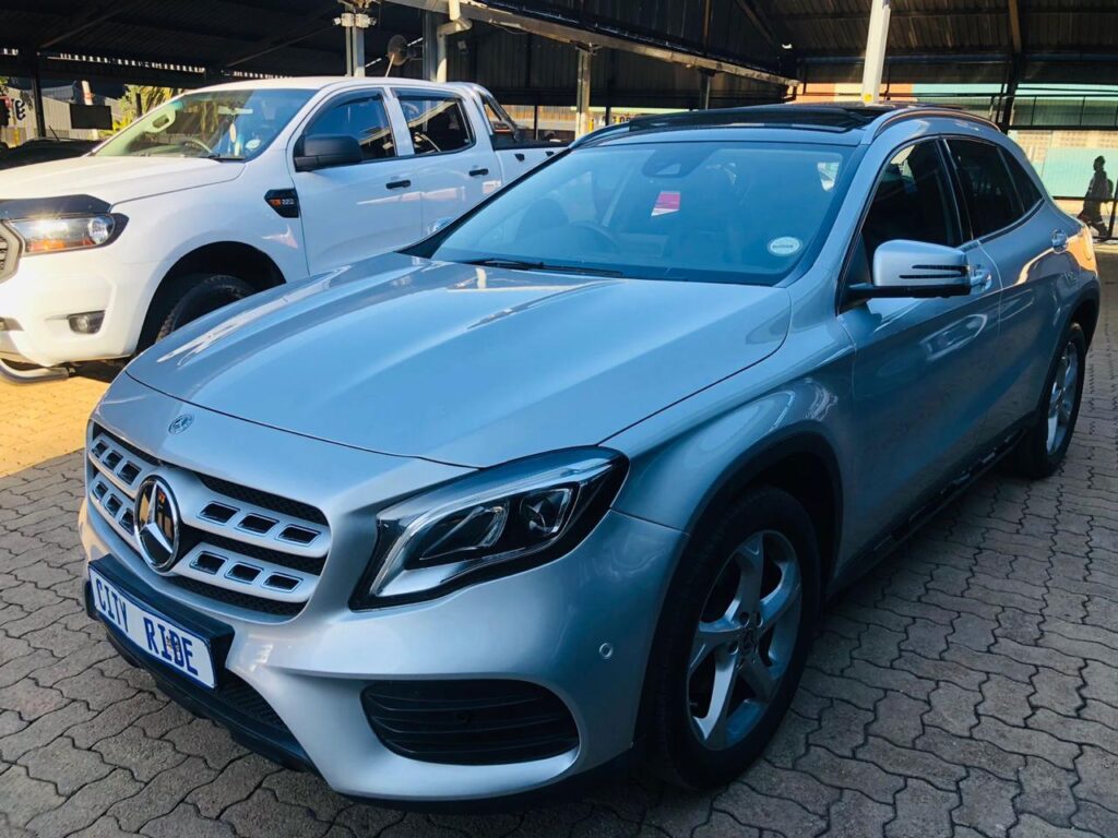 Mercedes Benz Gla200