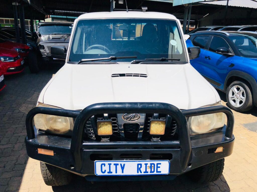 MAHINDRA DOUBLE CAB SCORPIO PIK UP