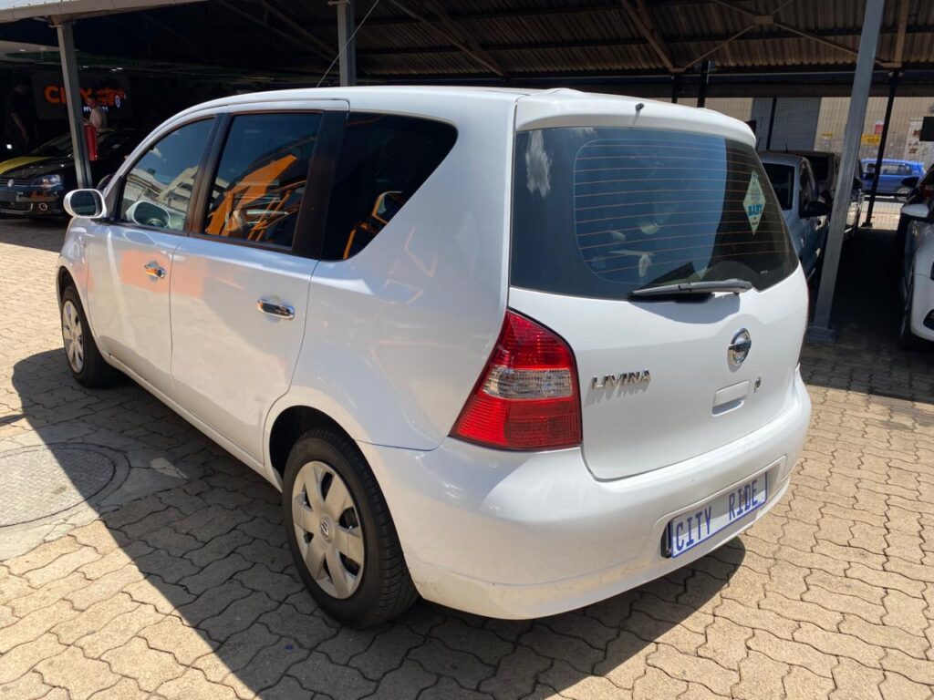 Nissan Livina