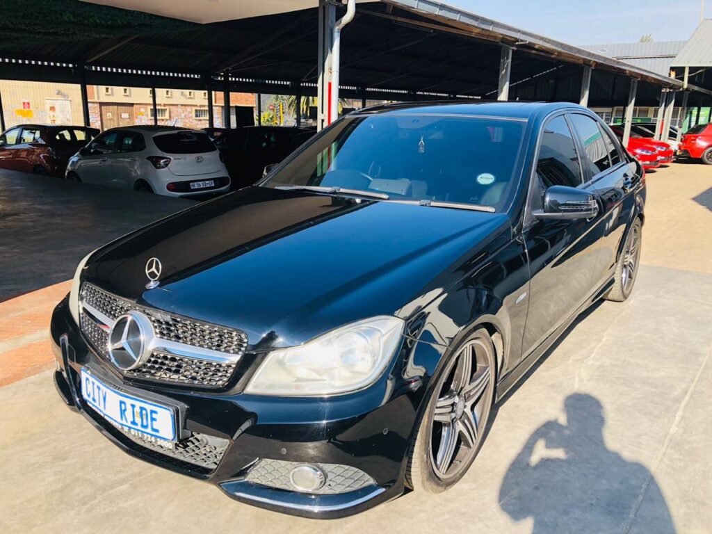 Mercedes Benz C200 CGI