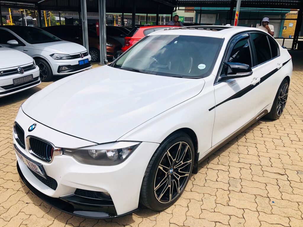 BMW 320i
